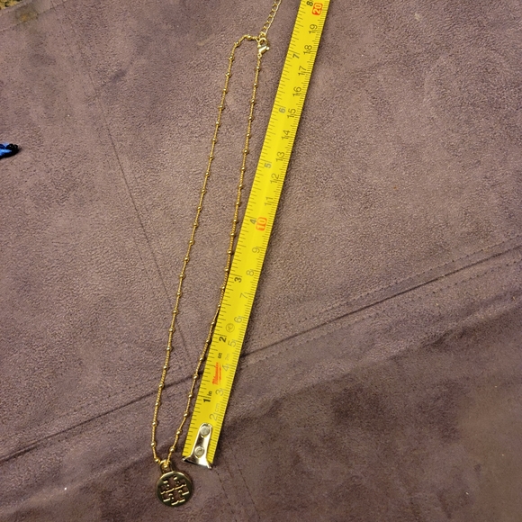 ●●SOLD●●Tory Burch Logo Pendant Beaded Chain Necklace - Picture 4 of 7